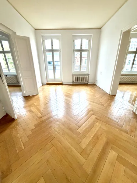 zentrale Altbau 4-Zimmer-Wohnung — photo 1